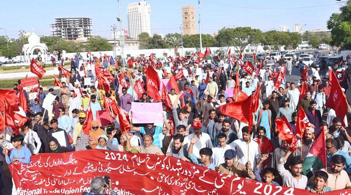 پاکستان سمیت دنیا بھر میں آج یوم مزدور منایا گیا: ریلیاں، مظاہرے اور سیمینار منعقد ہوئے