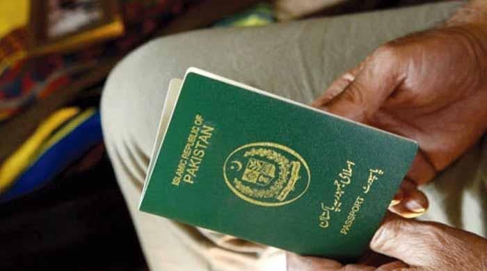 8 لاکھ سے زائد پاسپورٹ کی پرنٹنگ التو اکا شکار، بیک لاگ ختم کرنےکیلئے فنڈز جاری
