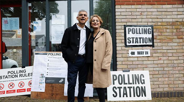 برطانیہ میں میئرلندن سمیت 107 مقامی حکومتوں کے انتخابات میں ووٹنگ جاری