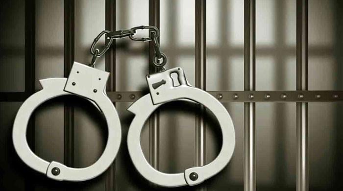 گجرات میں پولیس تھانے پر حملے کے الزام میں 4 خواجہ سرا گرفتار