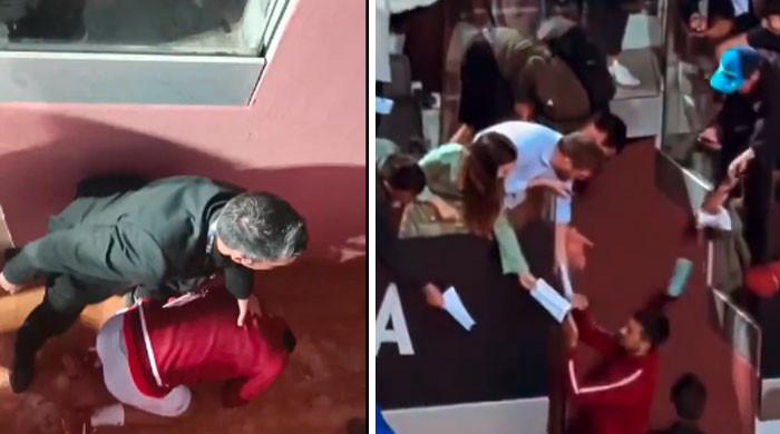 ویڈیو:  ٹینس اسٹار نواک جوکووچ کو سر پر پانی کی بوتل مار دی گئی