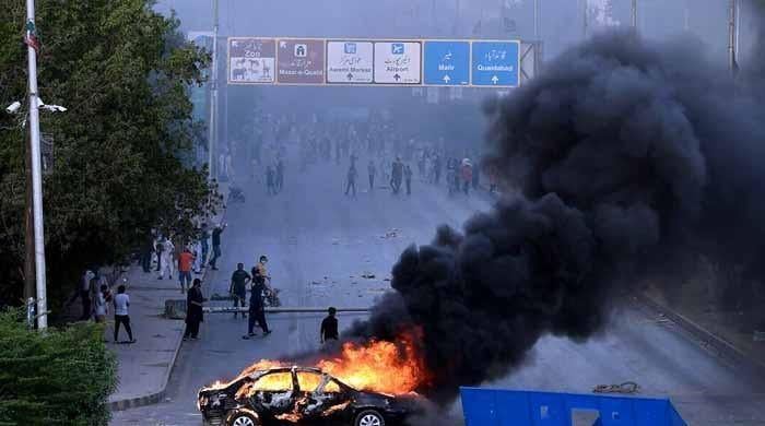 9 مئی حملے: تحریک انصاف کے درجنوں رہنماؤں نے تشدد کو ہوا دی، 300 سے زائد مقامات پر احتجاج ہوا