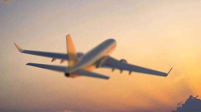 پاکستانی طلبا کو لیکر غیرملکی ائیرلائنز کی پرواز کرغزستان سے لاہور پہنچ گئی