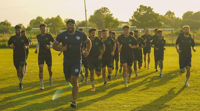 تمام مقامی کھلاڑیوں نے فیفا ورلڈ کپ کوالیفائرز کیلئے تربیتی کیمپ میں رپورٹ کردیا