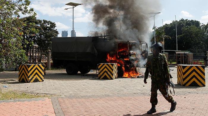 کینیا میں اضافی ٹیکسوں کیخلاف عوام کا احتجاج، پولیس کی فائرنگ سے کئی افراد ہلاک