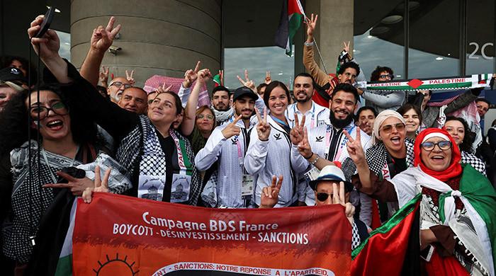 ویڈیو: اولمپکس میں شرکت کیلئے فلسطینی دستے کا پیرس پہنچنے  پر شاندار استقبال