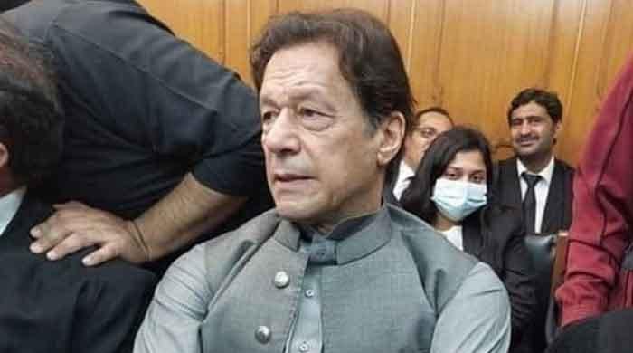 اڈیالہ جیل میں عمران خان کا طبی معائنہ، ذاتی معالج نے صحت ٹھیک قرار دیدی