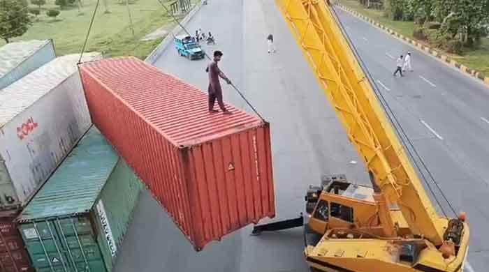 پی ٹی آئی کا ممکنہ احتجاج، پنڈی اسلام آباد کو 33 مقامات سے بند کرنے کا فیصلہ