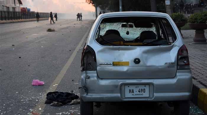 تصاویر: پی ٹی آئی احتجاج کے بعد کے مناظر