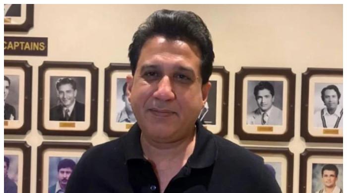 امید ہے کہ پی ایس ایل کے بقیہ میچز پاکستان میں ہوں گے: عاطف رانا