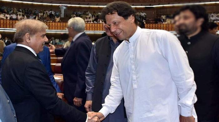 عمران خان نے شہباز شریف کی مذاکرات کی پیشکش قبول کرلی