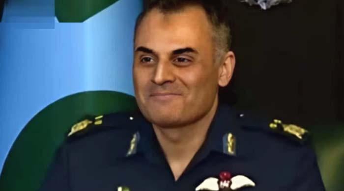 ائیروائس مارشل اورنگزیب احمد پاکستان میں گوگل پر سب سے زیادہ سرچ کیجانے والی شخصیت بن گئے