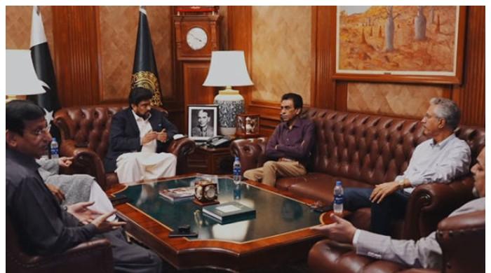 ایم کیو ایم نے وفاقی وزرا کے سامنے تحفظات رکھ دیے، ملاقات کی اندرونی کہانی جانیے
