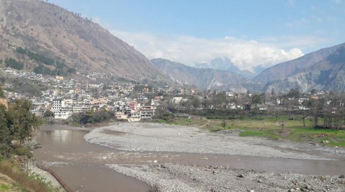 بھارت کی آبی جارحیت: کشن گنگا ڈیم سے دریائے نیلم کا پانی روک دیا
