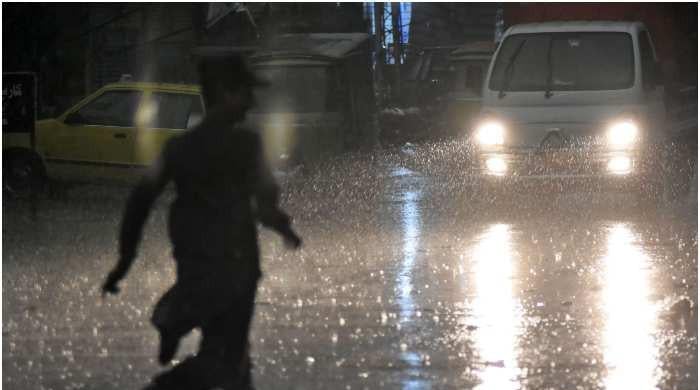 پنجاب کے مختلف شہروں میں آندھی اور طوفان، مختلف حادثات میں 10افراد جاں بحق