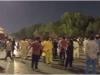 کراچی میں پانی اور بجلی کی بندش کیخلاف مختلف علاقوں میں شہریوں کا احتجاج