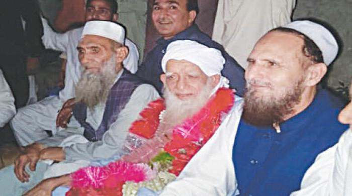 بیٹوں نے 90 سالہ باپ کی دوسری شادی کی خواہش پوری کر دی