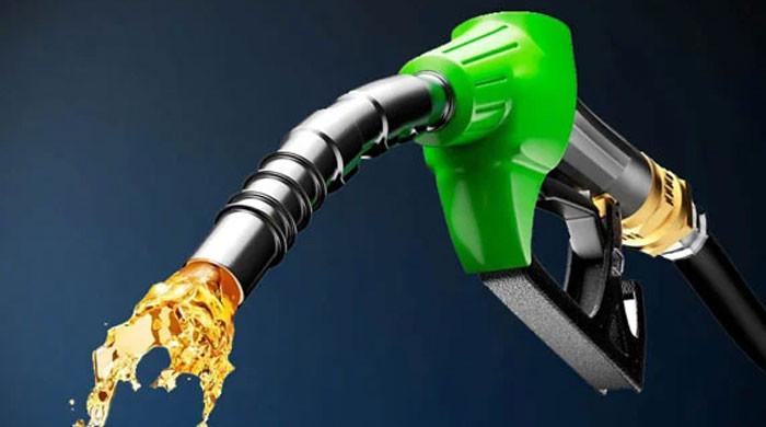حکومت کاپمپس پر  پیٹرول چوری روکنے کیلئے بڑا فیصلہ
