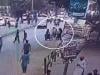 کراچی: صدر موبائل مارکیٹ میں ڈاکو تاجر سے 58 لاکھ روپے لوٹ کر فرار