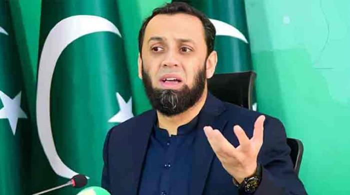 اپوزیشن کے لوگ پاکستان کے ڈیفالٹ ہونے کی شرطیں لگاتے تھے: عطا تارڑ