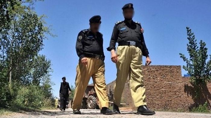 بالاکوٹ: پولیس نے 2  افغان اغواکاروں کو ہلاک کرکے کمسن مغوی بچے کو بازیاب کرلیا