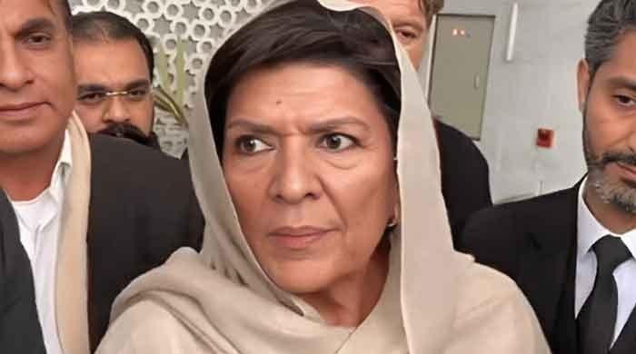 عمران خان کی رہائی نظر نہیں آرہی، علیمہ خان