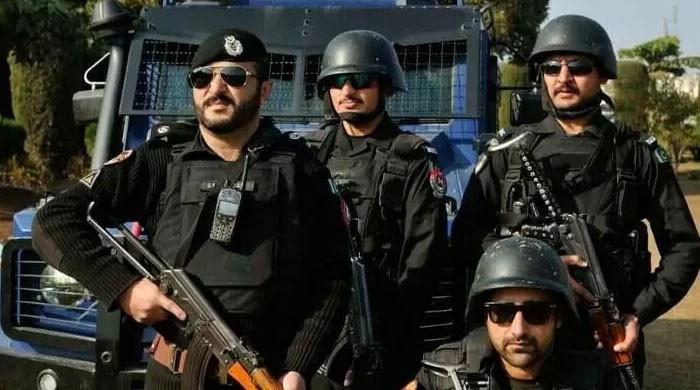 خیبرپختونخوا حکومت کا پولیس کی تنخواہیں پنجاب پولیس کے برابرکرنےکا فیصلہ