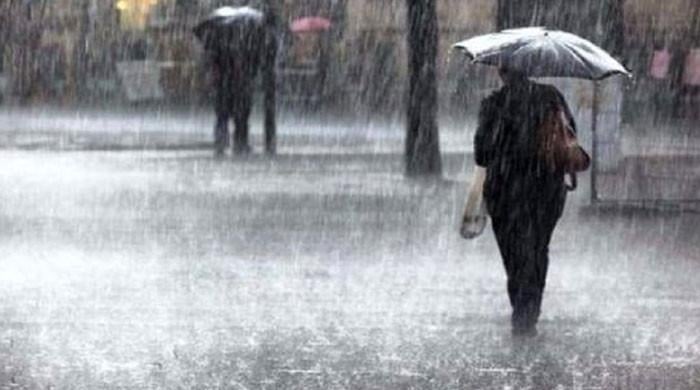 پنجاب، خیبر پختونخوا اور سندھ کے بیشتر علاقوں میں اگلے 48 گھنٹے میں موسلادھار بارش کا الرٹ جاری