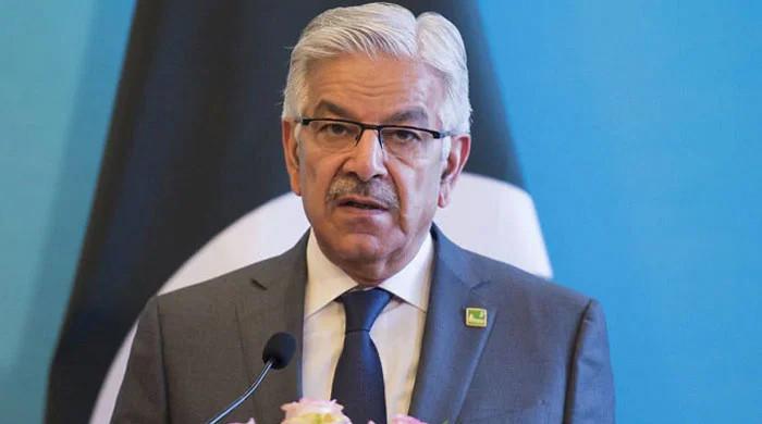 خواجہ آصف نے وفاقی اور پنجاب حکومت میں پیپلز پارٹی کی شمولیت کا اشارہ دیدیا