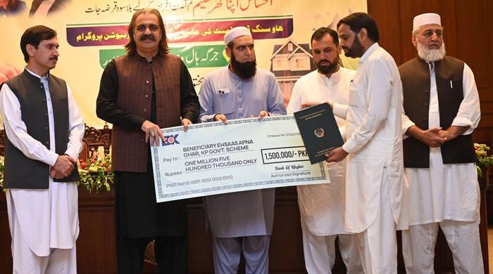 خیبر پختونخوا حکومت نے 4 ارب روپے کی لاگت سے احساس اپنا گھر اسکیم شروع کردی