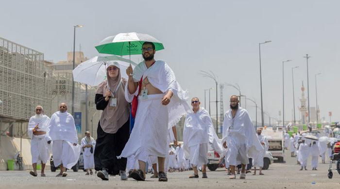 آئندہ سال حج کیلئے 2 لاکھ پاکستانیوں نے رجسٹریشن کرالی
