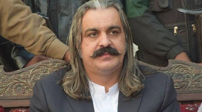 فیض آباد احتجاج کیس میں علی امین کے وارنٹ اور اشتہاری کا اسٹیٹس برقرار