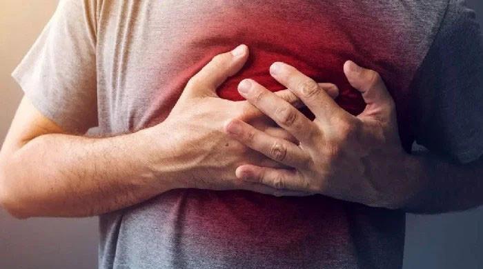 فالج، کینسر اور ہارٹ اٹیک جیسے جان لیوا امراض سے بچنا چاہتے ہیں؟ تو یہ عادت آج ہی اپنالیں