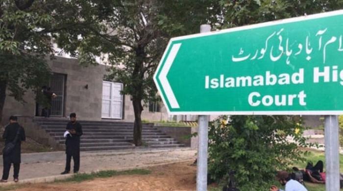 اسلام آباد ہائیکورٹ نے دارالحکومت میں کرکٹ اور فٹبال میدانوں کی نیلامی روک دی