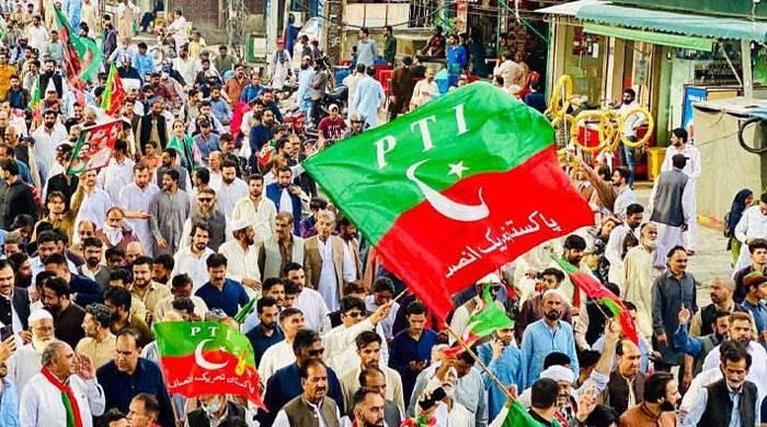 پی ٹی آئی کے 43 فیصد ووٹرز  ترقیاتی پروگرام شروع نہ کرنے پرصوبائی حکومت سے ناراض،گیلپ سروے 