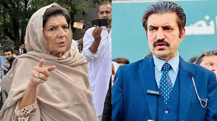شیر افضل مروت کے علیمہ خان سمیت دیگر پارٹی رہنماؤں پر الزامات