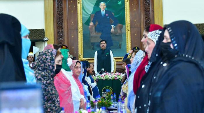 مخصوص نشستوں پر حلف برداری کا معاملہ، اسپیکر کے پی اسمبلی نے چیف جسٹس کو خط لکھ دیا