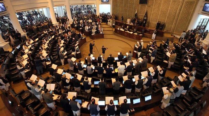 کے پی میں سینیٹ الیکشن کیلئے ووٹنگ آج ہوگی، 11 نشستوں کیلئے 25 امیدوار میدان میں