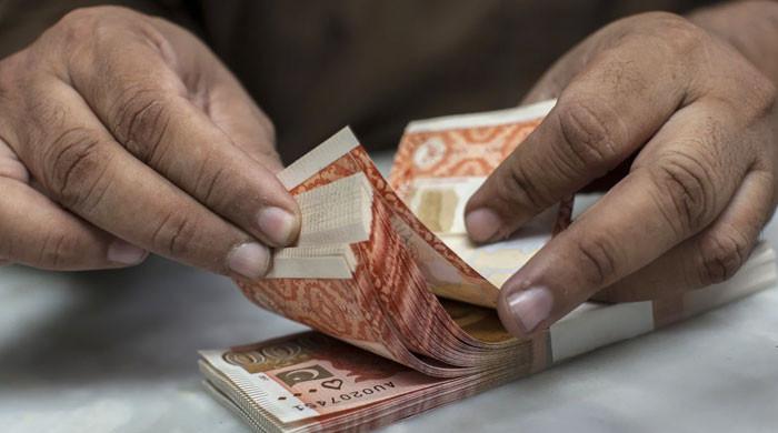 گردشی قرضہ ختم کرنے کیلئے 1275ارب روپے کے قرض کی تقسیم، حکومت تذبذب کا شکار