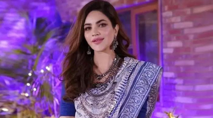 حمیرا کی موت کے چند ماہ بعد انکے نمبر سے ڈی پی اور لاسٹ سین ہٹایا گیا: ہیئر اسٹائلسٹ کا انکشاف