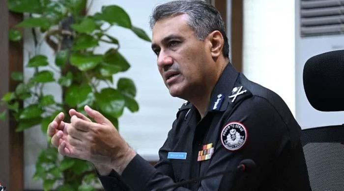 منشیات کی سپلائی آن لائن اور کوریئر سروسز سے کیے جانے کی نشاندہی ہوئی ہے: آئی جی سندھ