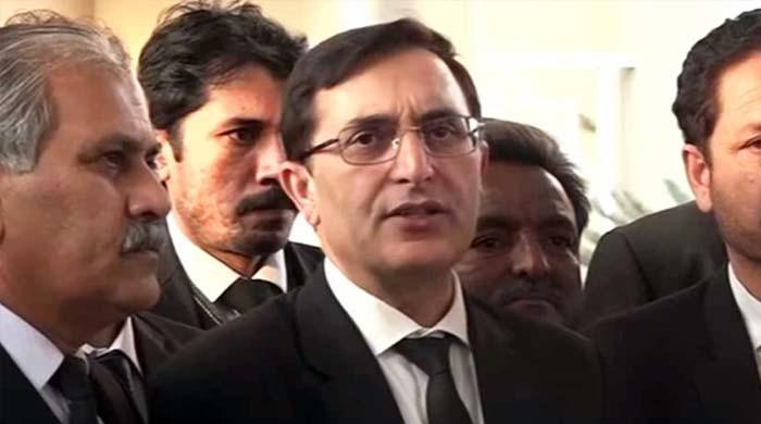 مذاکرات کا عمل آگے نہیں بڑھ سکا لیکن اب بہتری کی طرف جانا چاہیے: بیرسٹر گوہر