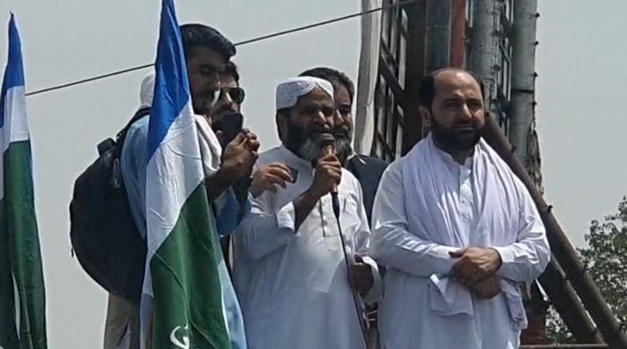 کوئٹہ سے اسلام آباد جانے والے جماعت اسلامی کے لانگ مارچ کو مظفر گڑھ میں روک لیا گیا