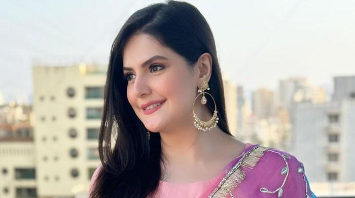 کیا شادی کرکے میں پھر سے جوان ہوجاؤں گی؟ زرین خان کا صارف کو کرارا جواب