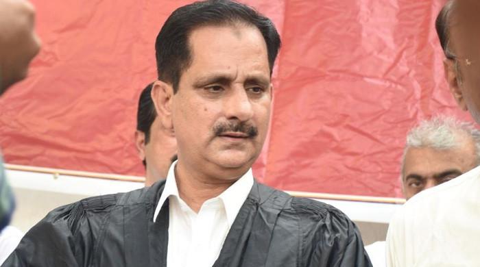 پنجاب اسمبلی میں پی ٹی آئی کے رکن اعجاز شفیع 15 اجلاسوں کیلئے معطل
