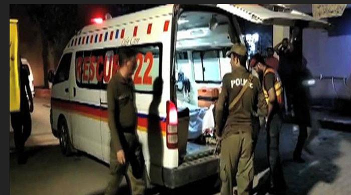 لاہور: 4 افراد کی خاتون کیساتھ مبینہ اجتماعی زیادتی، 2 پولیس مقابلے میں ہلاک