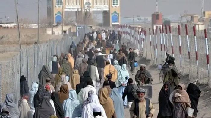 ملک بدری کی اضافی مدت بھی ختم، افغان مہاجرین کی بے دخلی شروع