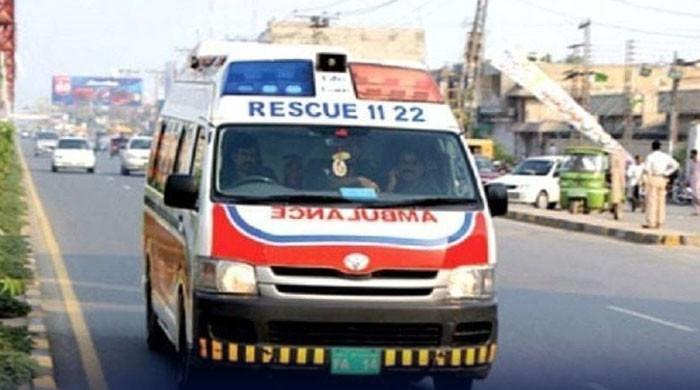 لاہور: دکان کا بورڈ اتارتے ہوئے 4 افراد کرنٹ لگنے سے جاں بحق