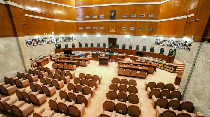 چیف جسٹس کی پنشن 2010 میں 5 لاکھ 60 ہزار اور 2024 میں 23 لاکھ 90 ہزار ہوگئی