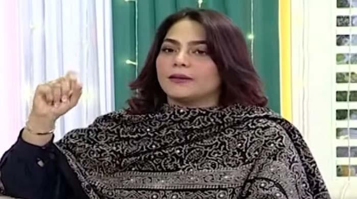 حج و عمرہ کرنے جاؤ تو طعنے ملتے ہیں کہ اب آپ بھی عمرہ کریں گی: صنم ماروی